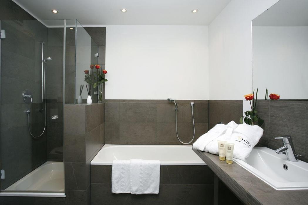 Hotel Regina -Garni Koeln Экстерьер фото